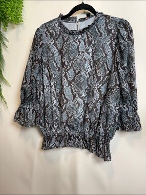 Ann Taylor Gray and Black Puff Sleeve Ruffled Blouse